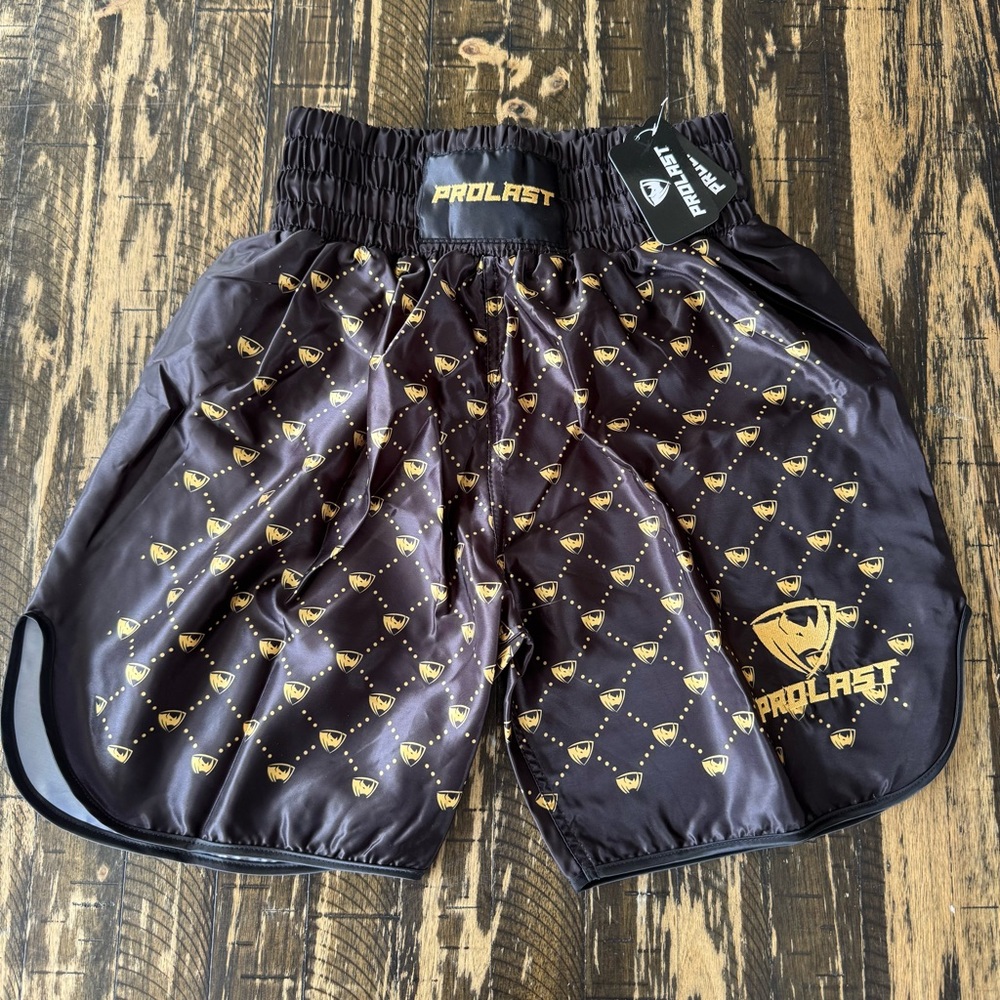 NWT ⭐️ PROLAST - Black & Gold Boxing Shorts - MEDIUM